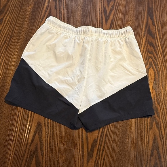 Sports Illustrated Mens Medium Workout Shorts white black EUC activewear gym - Picture 15 of 16